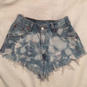 High Waist Levi Cutoff Shorts