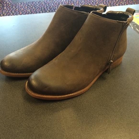 Franco Sarto Size 9 boot