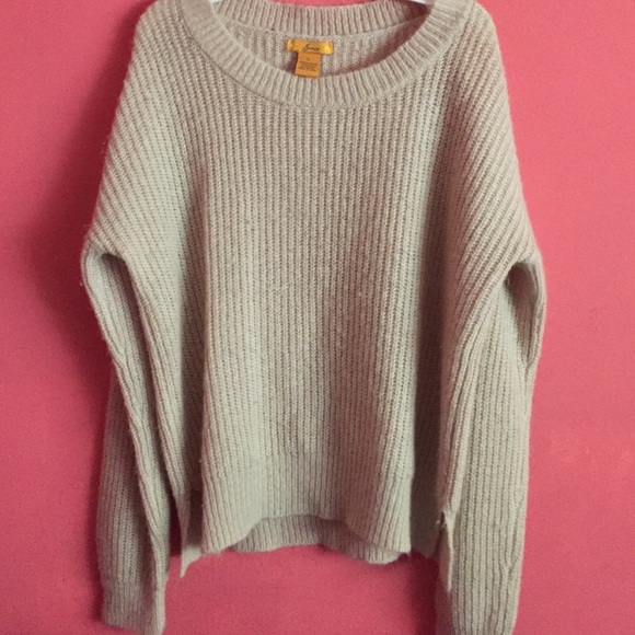 Off white cream top