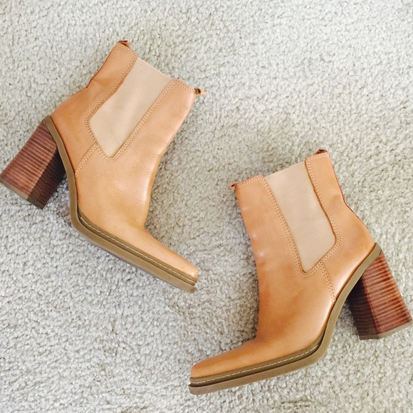 MIA Shoes - ⚡️MIA⚡️boots. Size 7 1/2🌻