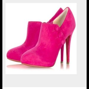 Meet your Posher, Yvette