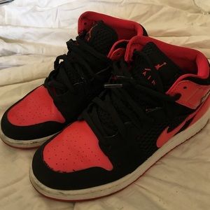 Air Jordan 1's 6Y