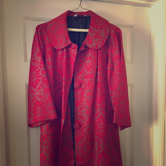 Silk Jacket 3/4 length.  Like new. Vintage