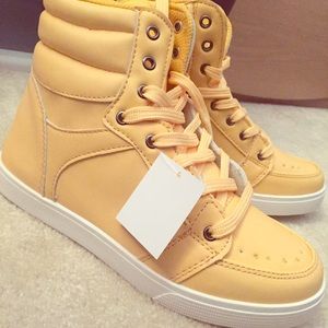 Yellow High-Top Sneakers SZ 7