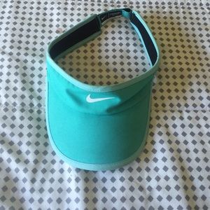 Nike visor
