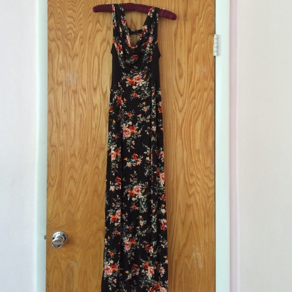 Flowered Maxi Dress