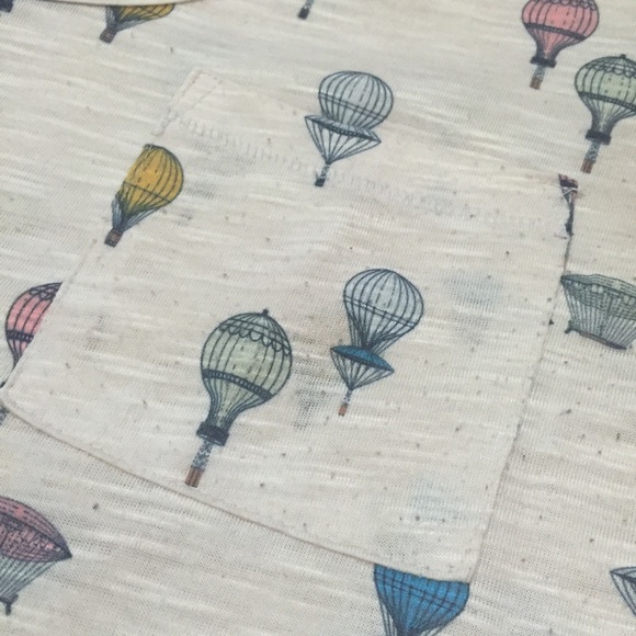 🎁GIFTED🎁FREE W/ BUNDLE Air Balloon Pocket Tee - Picture 2 of 2