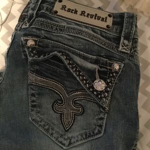 These pants are too big for me!