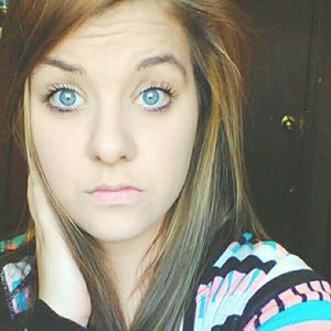 Meet your Posher, Kayla