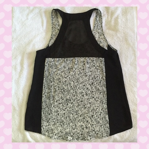 ✨Mesh back Top - Picture 3 of 3