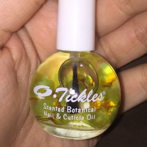 Q.Tickles Scented Botanical nail & cuticle oil