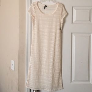Long slit knitted shirt
