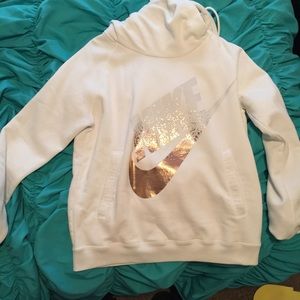NWOT NIKE FUNNEL NECK HOODIE