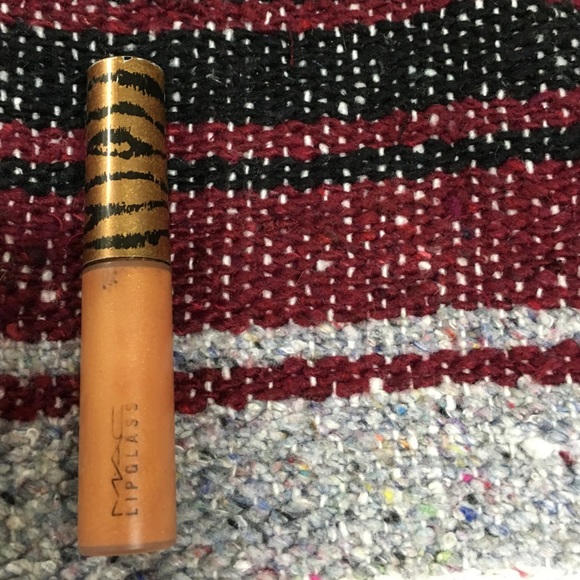 LIMITED EDITION lipgloss in Vital Spark