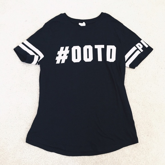 PINK - "#OOTD" Tee