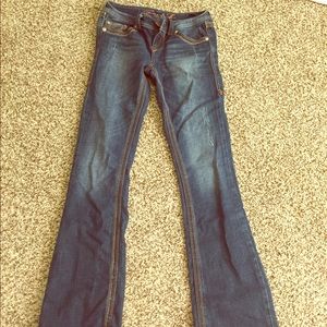 Cute medium wash Seven jeans. Excellent condition!