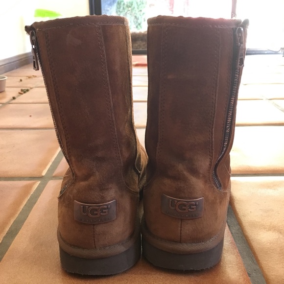 Brown Uggs that have perfect condition