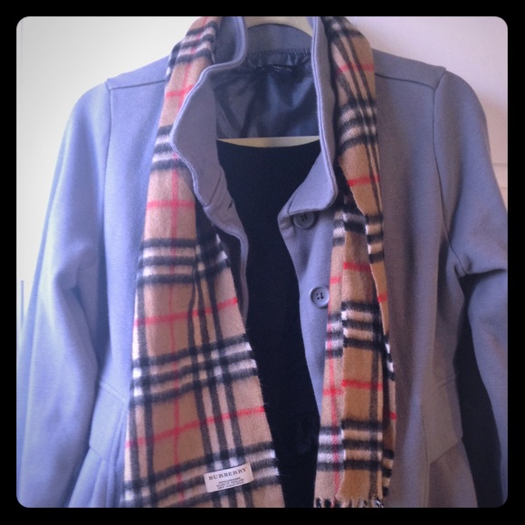 Authentic Burberry classic scarf - cashmere!!