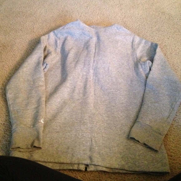Nike jacket - Picture 3 of 3