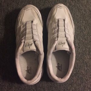 athletech tennis shoes