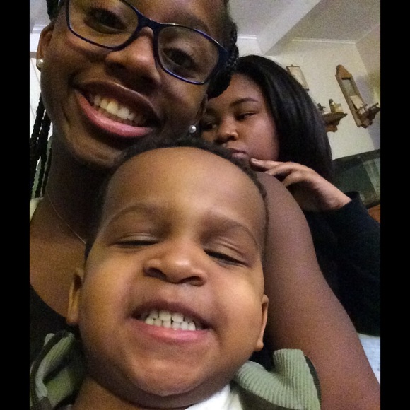 Meet your Posher, Ruth - Picture 1 of 1