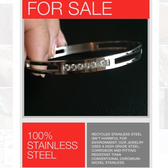 Meet your Fabulous Posher, Karenth - Picture 2 of 3