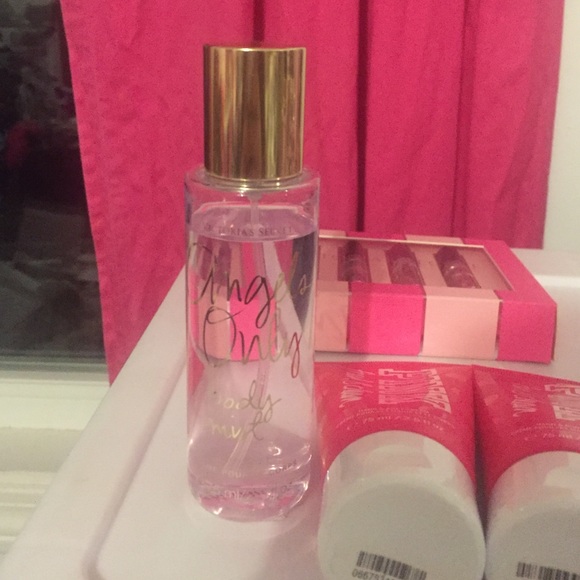 Bundle - Picture 2 of 4