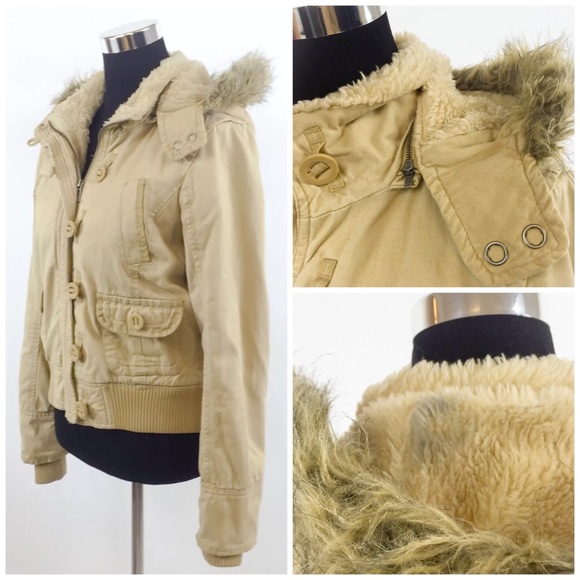 SOLD ELSEWHERE ❤️ Aeropostale Faux Fur Hooded Bomber Jacket - Picture 4 of 4