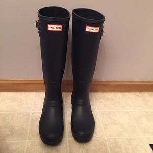 HUNTER rain boots