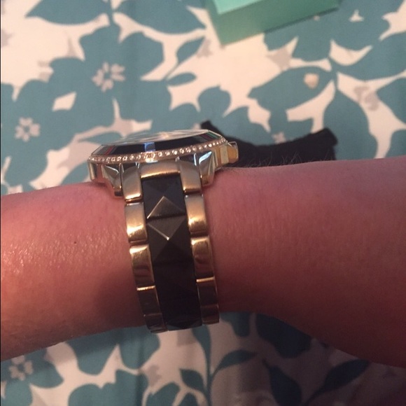 Vince camuto watch - Picture 3 of 4