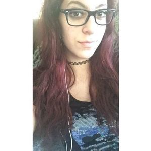 Meet your Posher, Eva