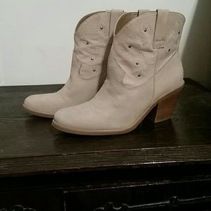 Matisse Low Cowgirl Boots