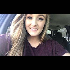 Meet your Posher, Katelyn