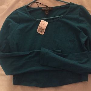 Forever 21 crop top shirt