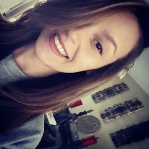 Meet your Posher, Desirea