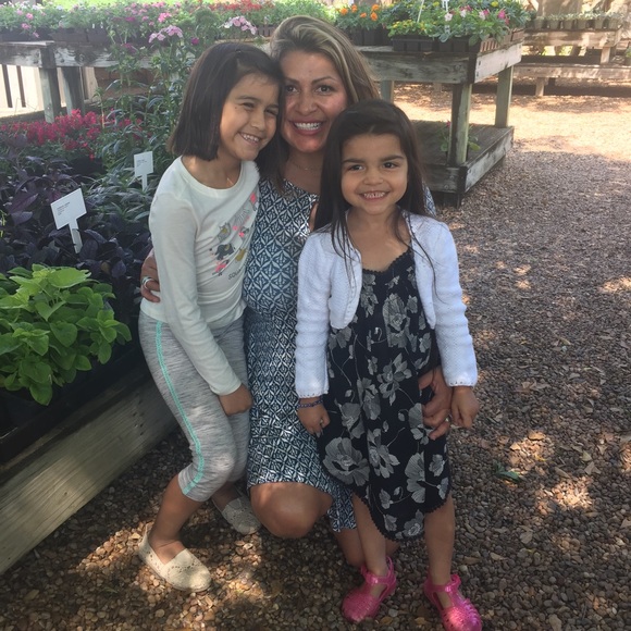 Meet your Posher, Kristie - Picture 3 of 4