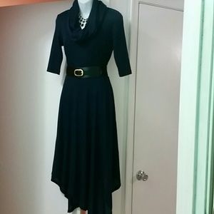 Signature by Robbie Bee asymmetrical dress size S.