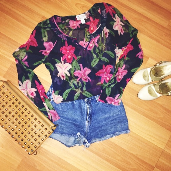 Sheer floral blouse - Picture 1 of 1