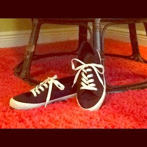 Cute lace- up navy Sneakers