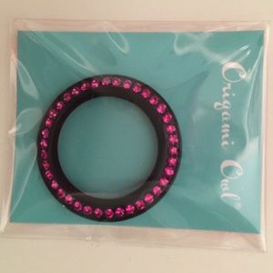 Origami Owl medium twist locket face.