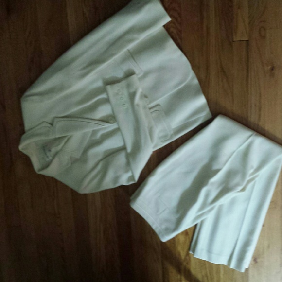 Jones New York Pants Suit