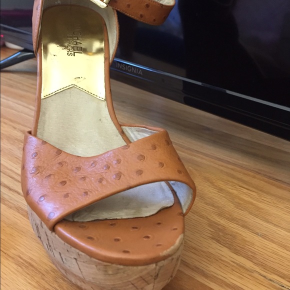Michael Kors open toe wedges - Picture 2 of 4