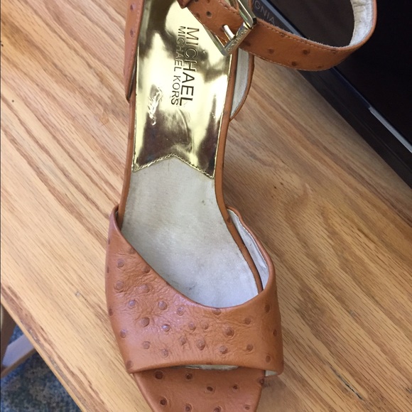 Michael Kors open toe wedges - Picture 4 of 4