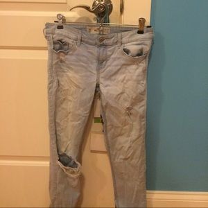 Light wash Hollister ripped jeans-Size 5R