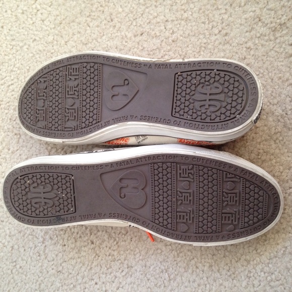 Harajuku Lovers Shoes - Picture 2 of 4