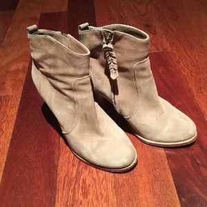Joie beige suede booties, size 7 1/2, side zipper.