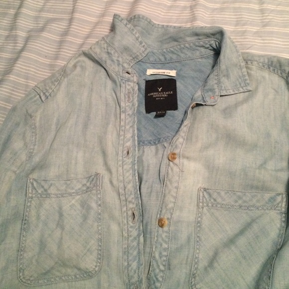 AE boyfriend fit denim shirt - Picture 2 of 2