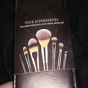IT Cosmetics 6-piece face and eye travel brush set