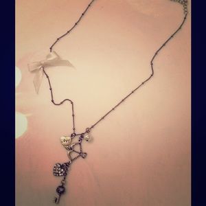 Cute necklace!