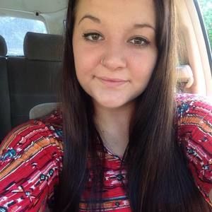 Meet your Posher, Lydia